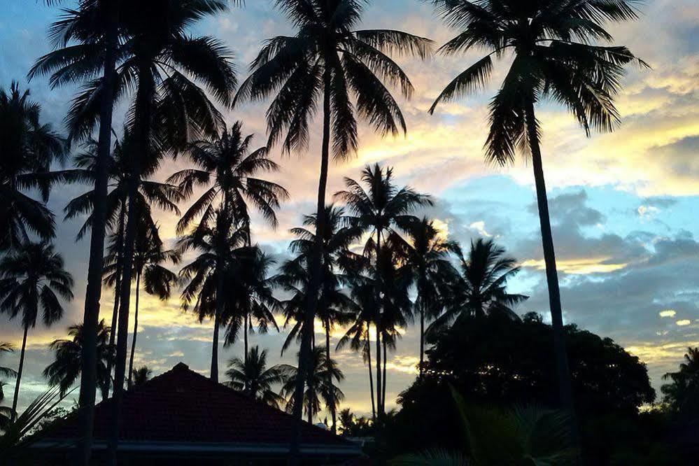 Whispering Palms Island Resort Bacolod Exterior photo
